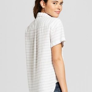 ❗️NWOT❗️Horizontal striped Button-down SS Blouse